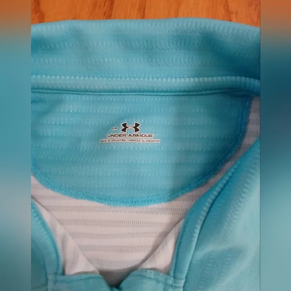 Under Armour Women's Aqua Sleeveless Polo Tank. Like New Condition. Size L - Picture 2 of 7